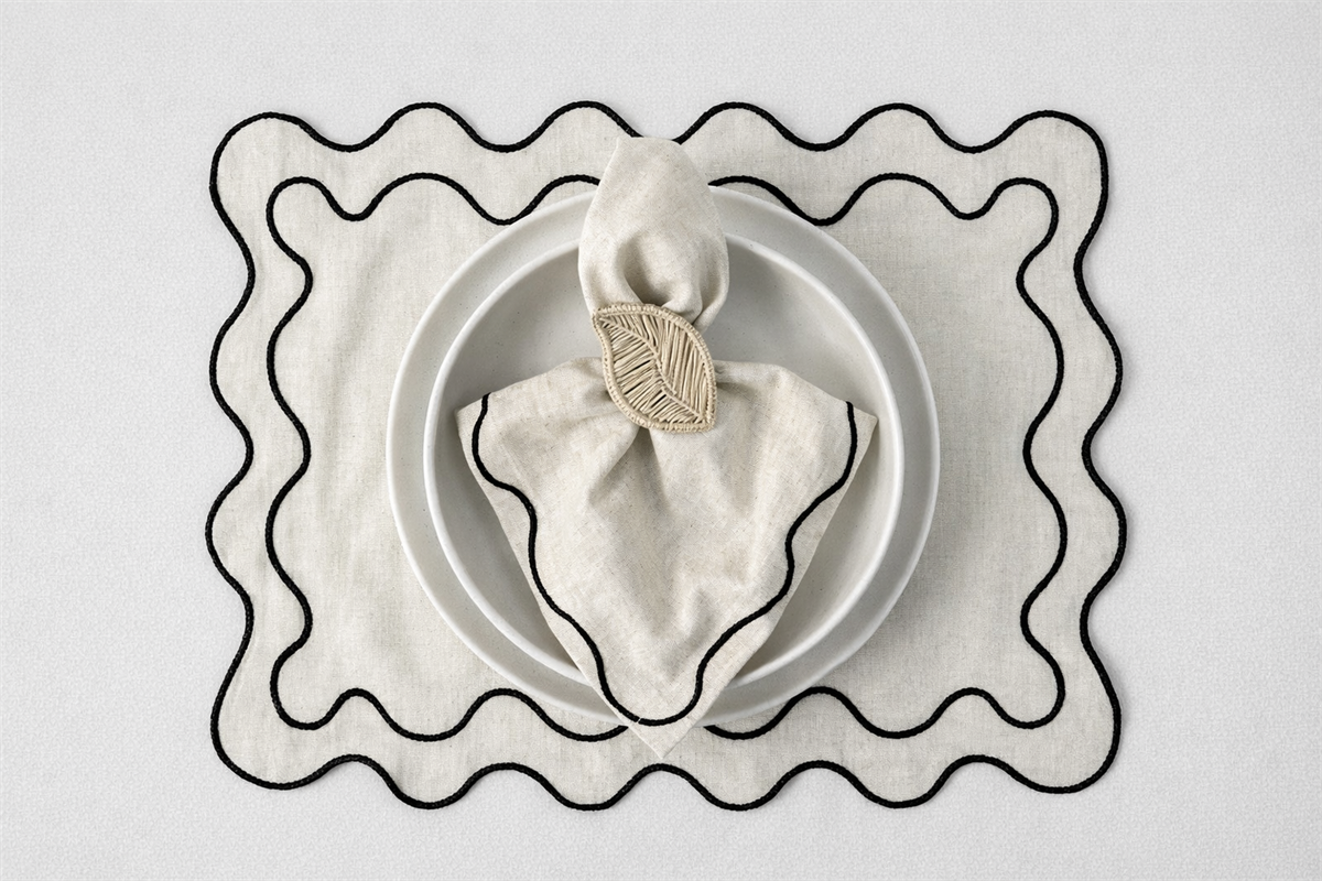 מארז פסח- מפה, פלייסמטים ומפיות גוון חום