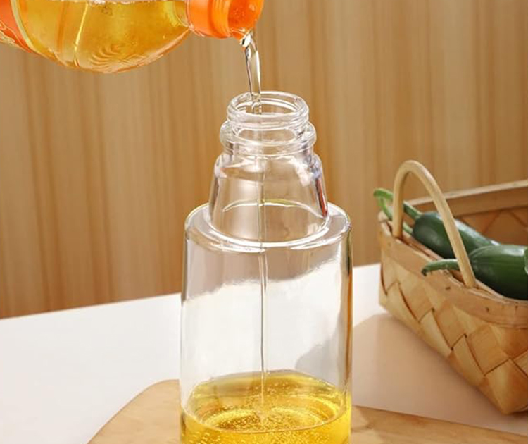 בקבוק שמן/חומץ מעוצב בצבע צהוב