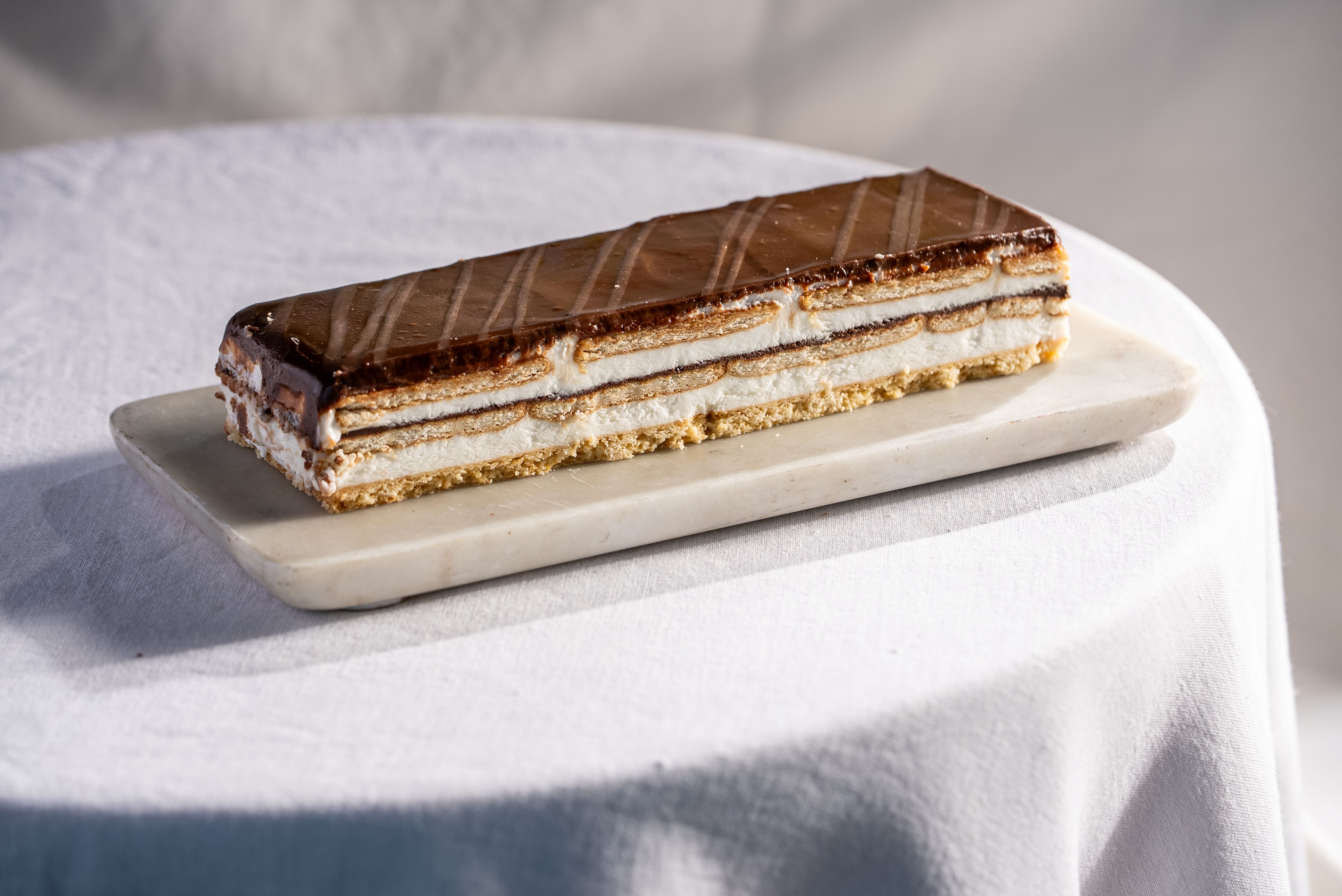 Classic No-Bake Biscuit Cake