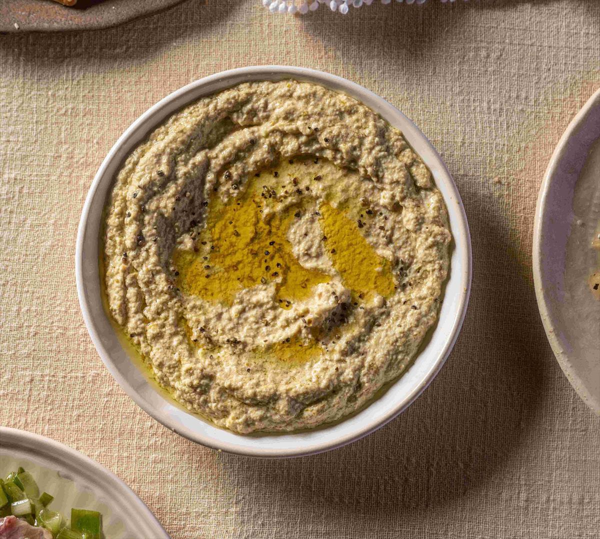 Green Olive And Mayonnaise Spread