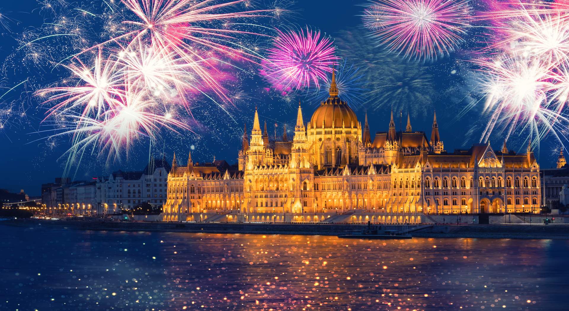 קונצרט חורפי על הדנובה: שיט חגיגי בין בירות המוזיקה והאמנות - מודרך ברוסית