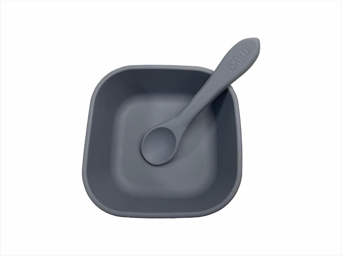 סט קערה נצמדת מרובעת  וכפית סיליקון טיטניום