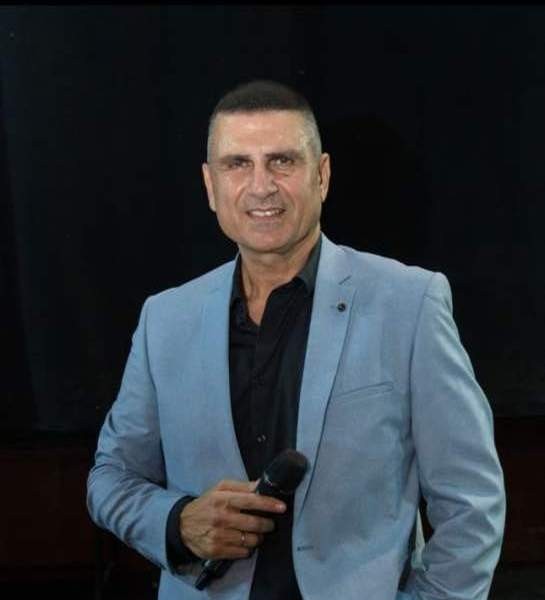  "מאז ועד היום" – אבי ונטורה במסע מוזיקלי חובק עולם)