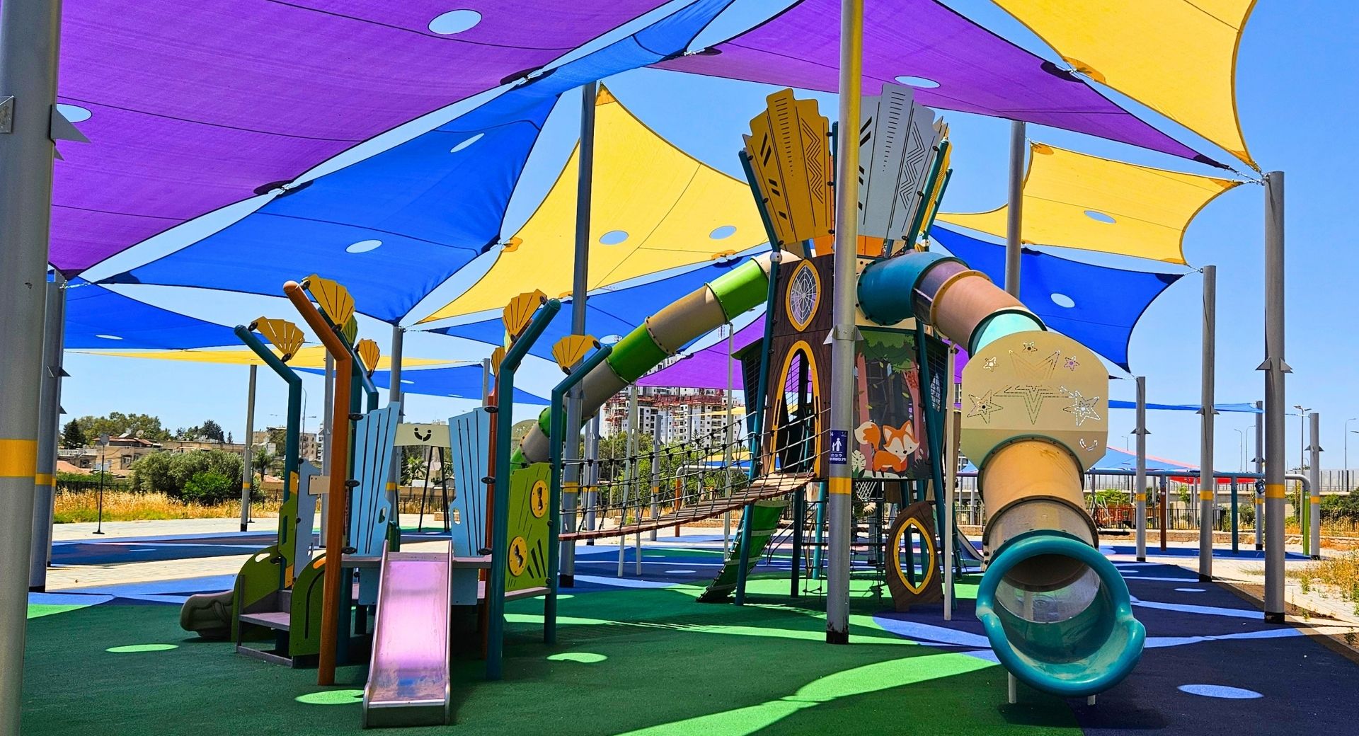Large-Scale Playground Design and Build for a Municipal Public Park