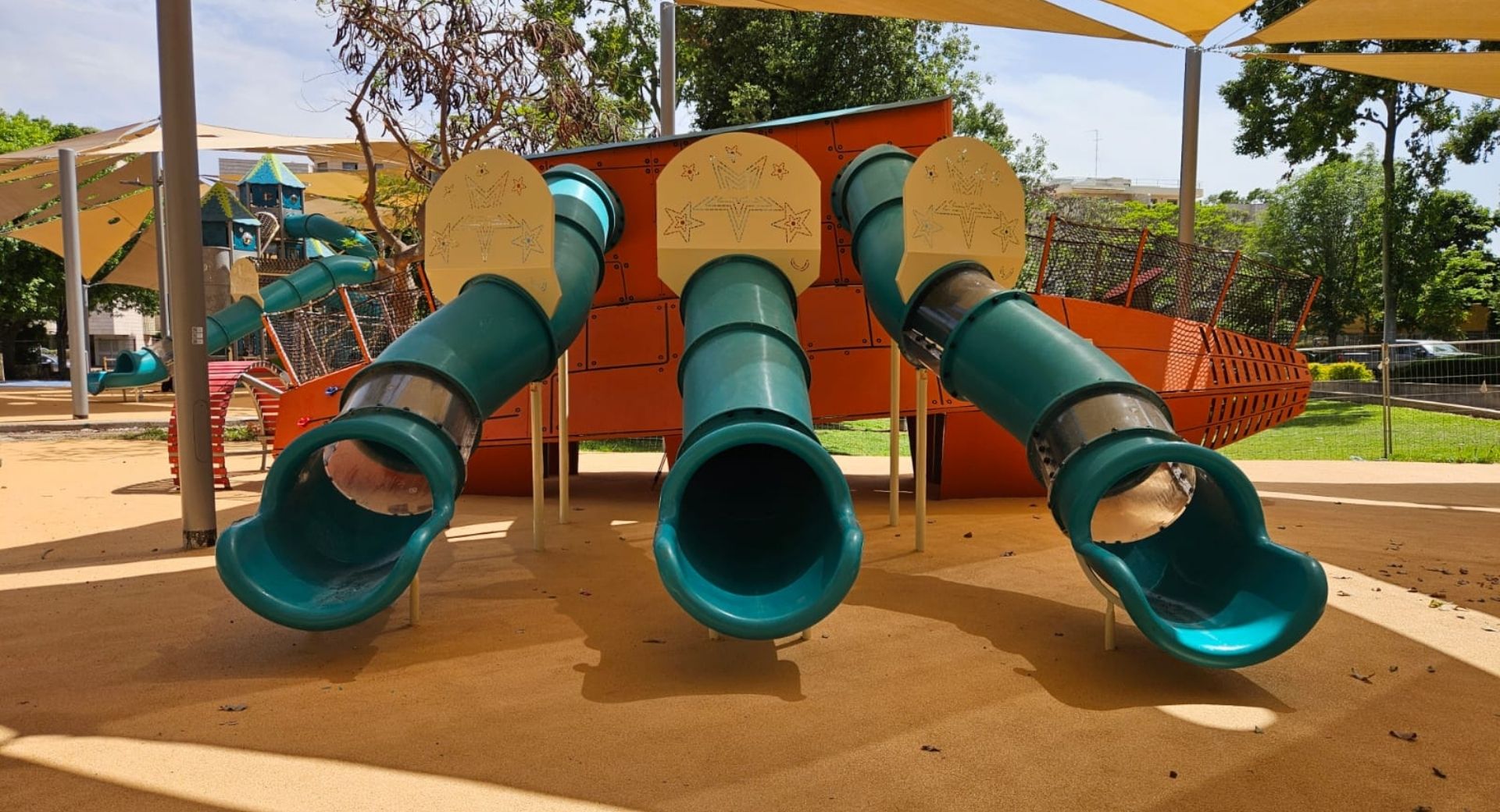 Sea Concept Playground for a Science Park