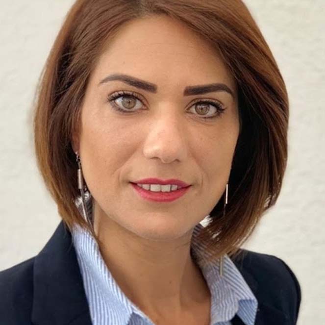 סיסי הכהן, בוגרת מחזור 43 ומרצה במכללה