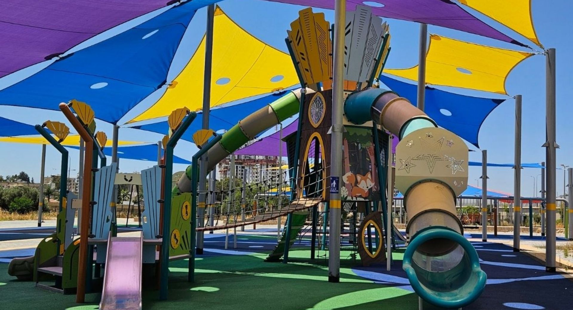 Design and Construction of a Large Public Playground for a Municipality