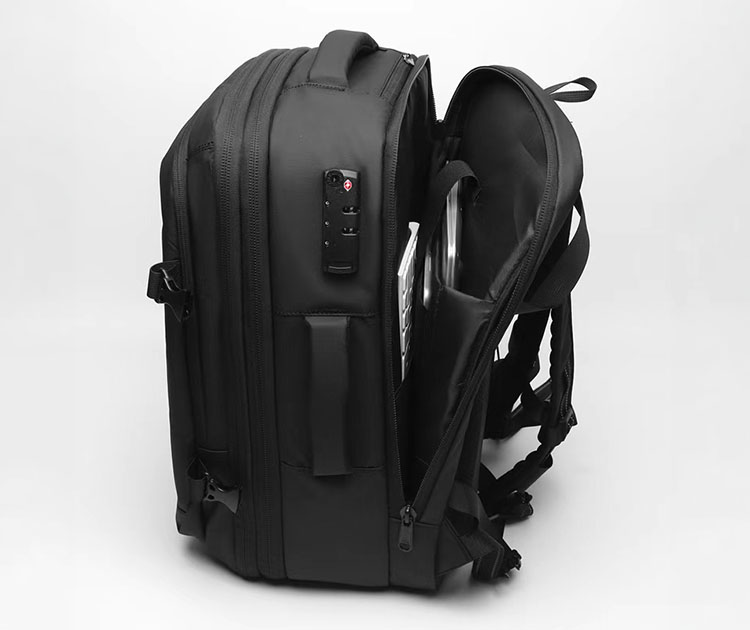 תיק נסיעות AERONAUTICA AIRBAG BACKPACK