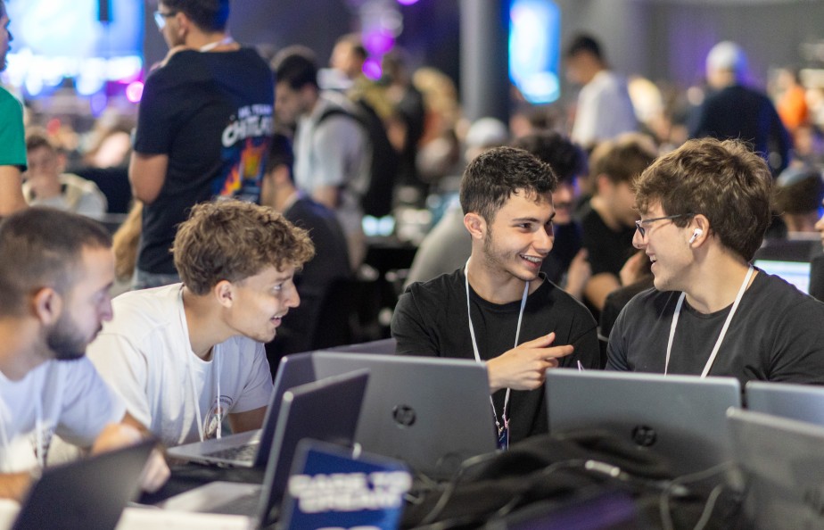  Inside BU: Learning to Build Like Real Developers