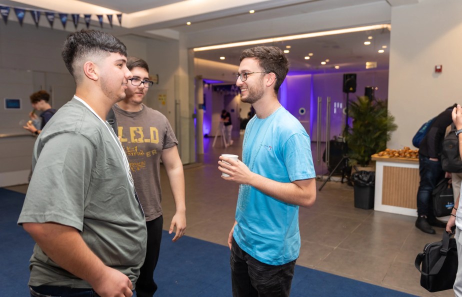 Leadership: Building Connections Across Israeli Society