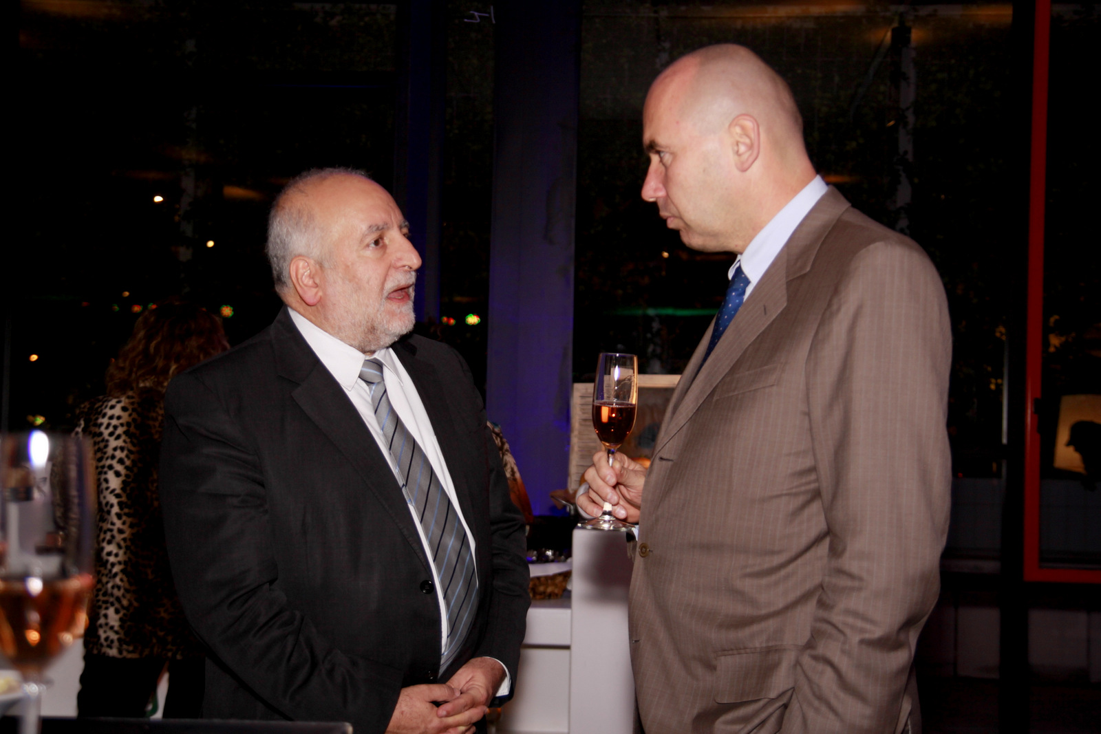 אירועים רשמיים-101