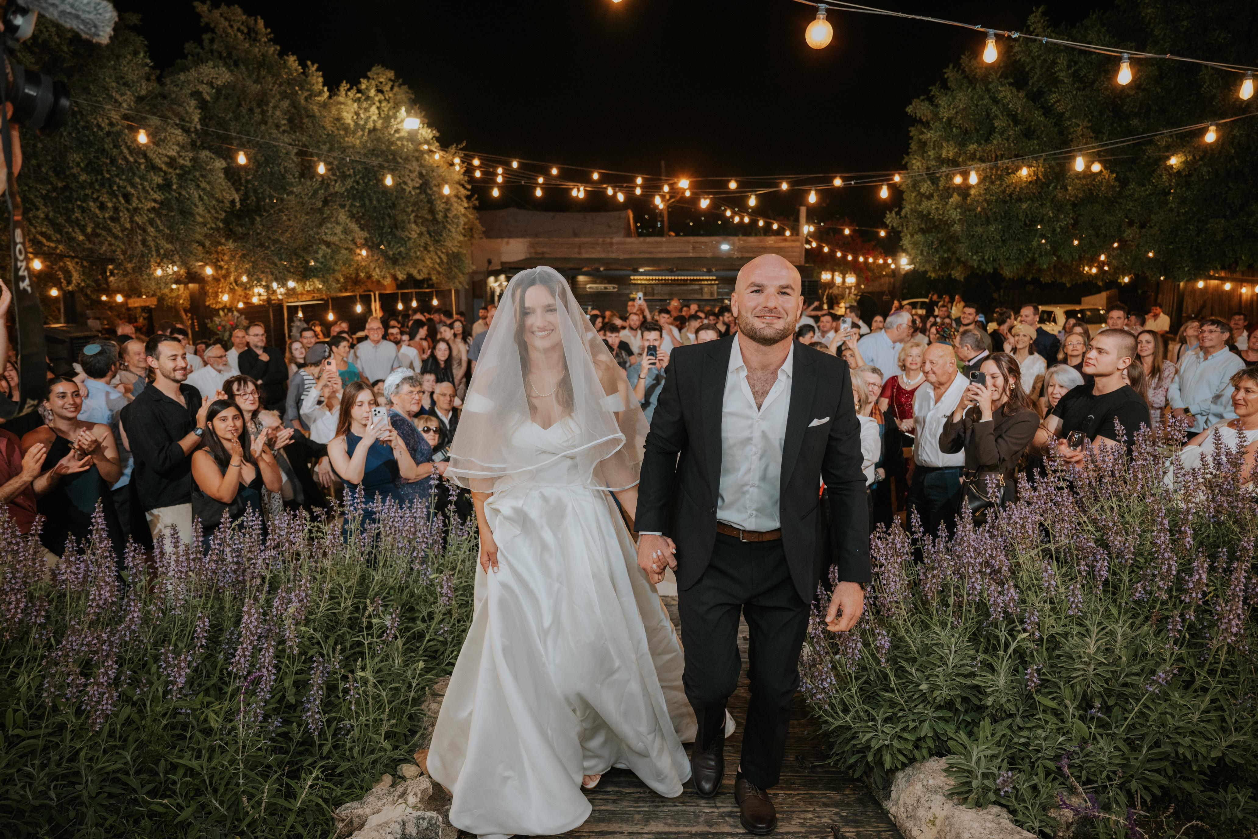 מדוע חתונה ביום שלישי עדיין נחשבת לבחירה המועדפת של זוגות רבים?