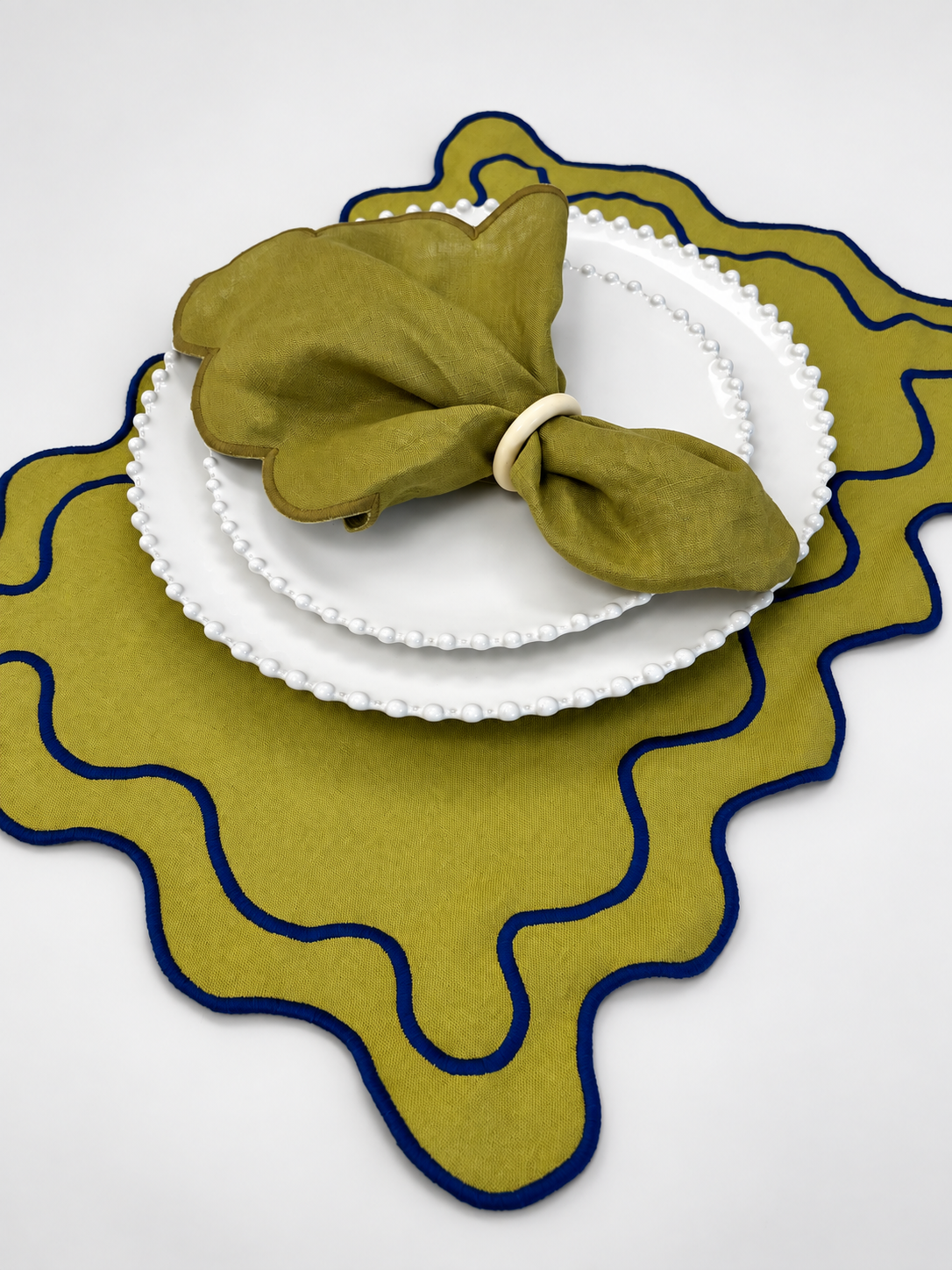 מארז טקסטיל צבעוני לשולחן