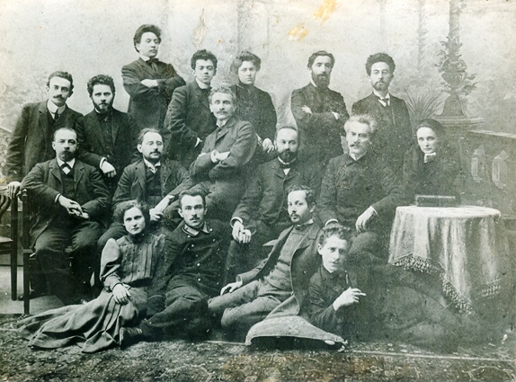 1906
